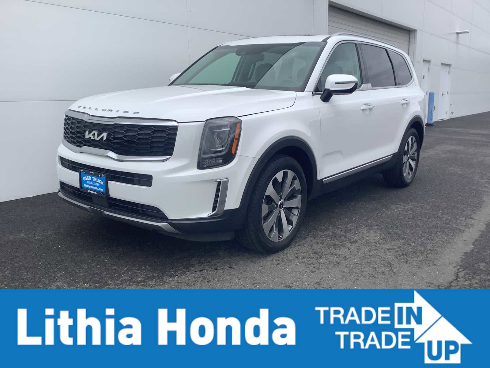 Used 2022 Kia Telluride S image 1