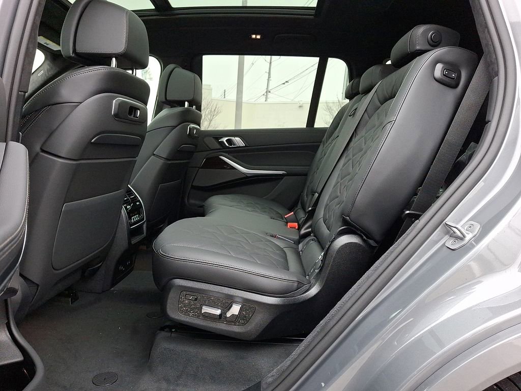 New 2026 BMW X7 xDrive40i w/ M Sport Package image 6