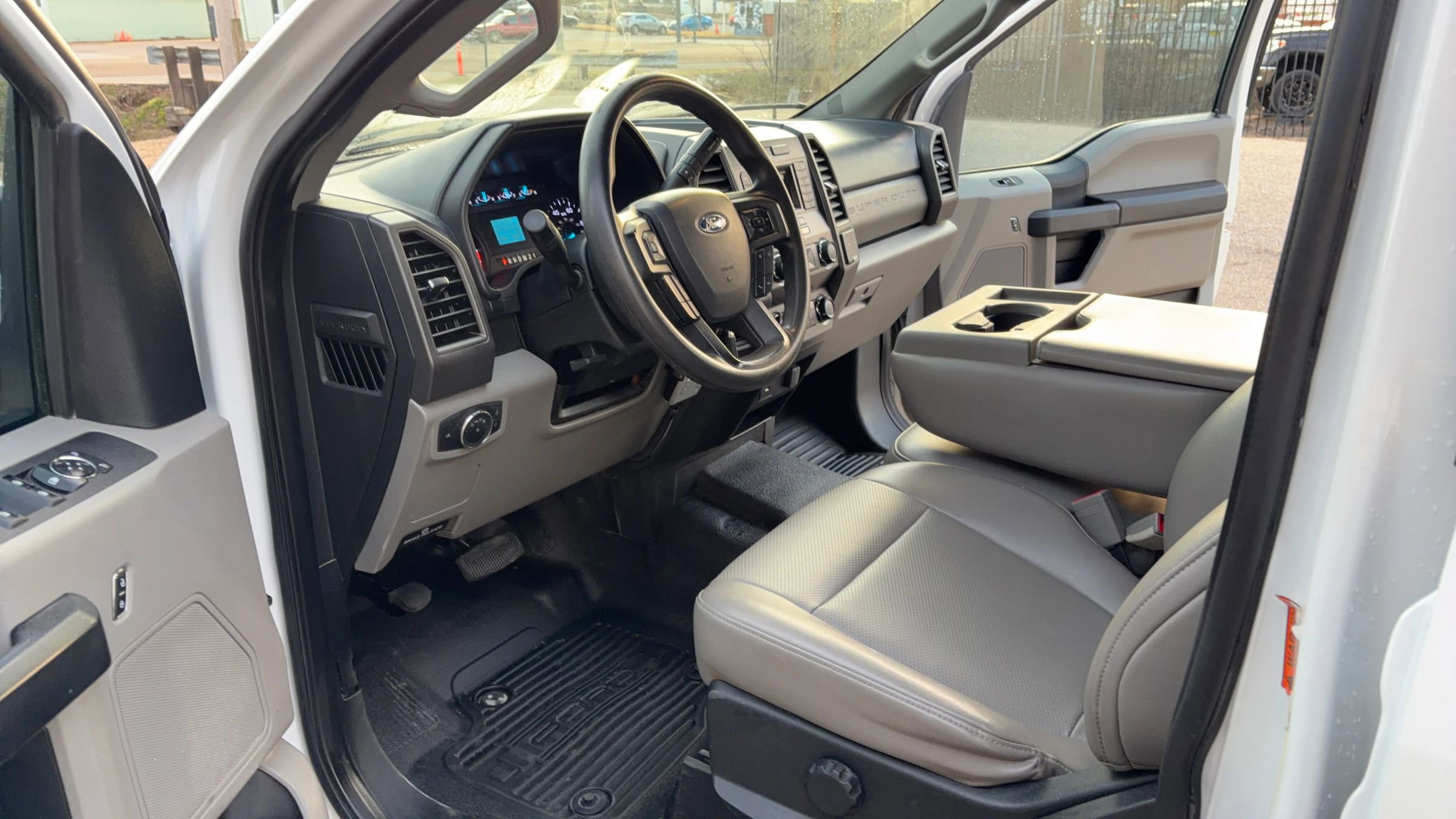 Used 2019 Ford F250 XL w/ Power Equipment Group image 12