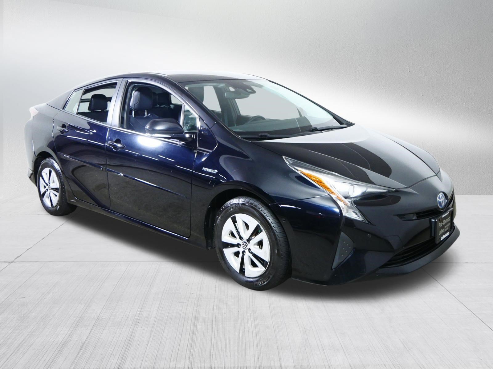 Used 2017 Toyota Prius Four w/ Protection Package FWD image 1