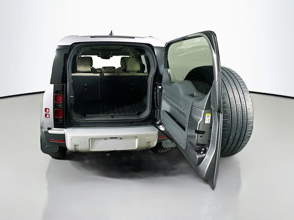 Used 2020 Land Rover Defender 110 S image 30