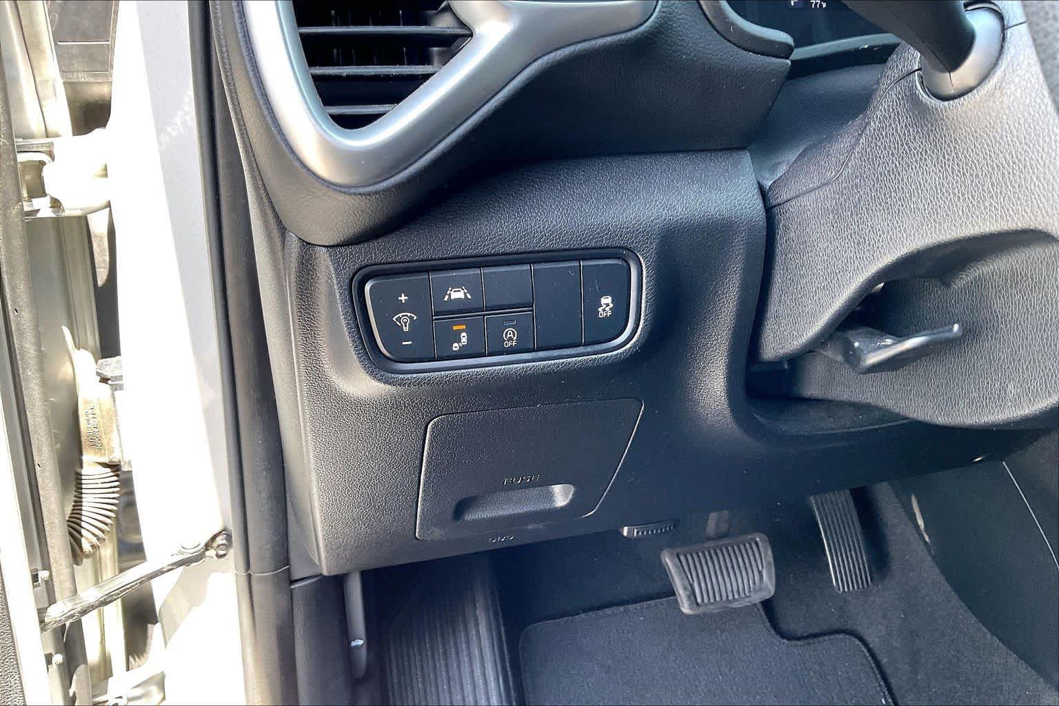 Used 2020 Kia Soul S FWD image 33