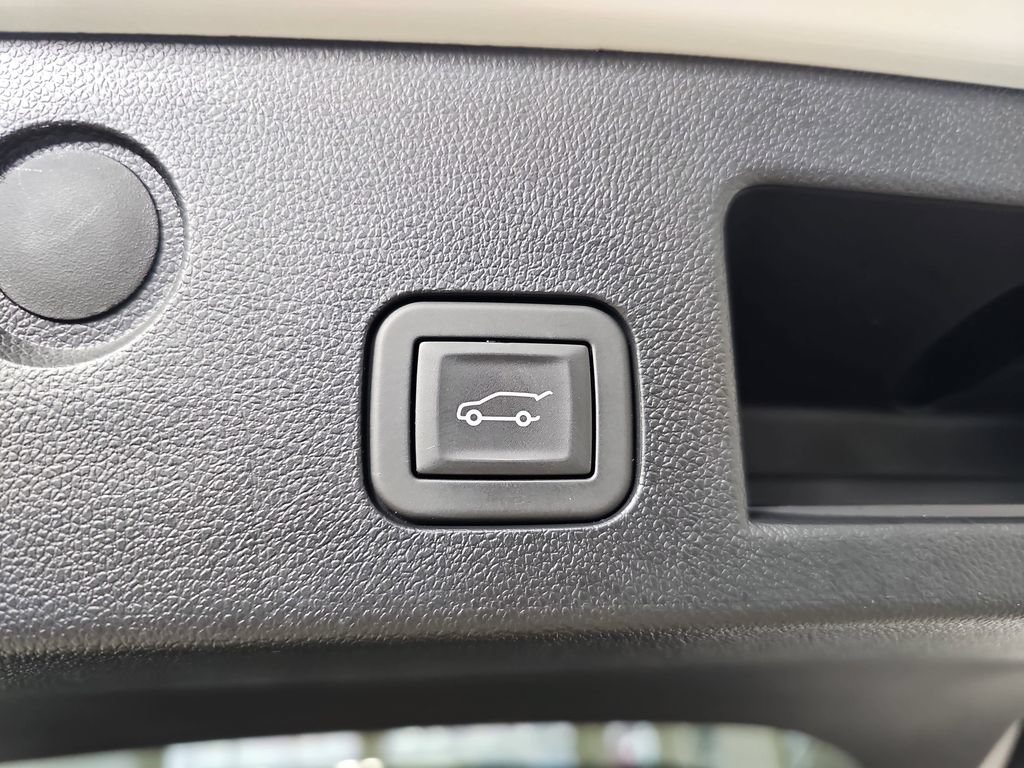 Certified 2025 Chevrolet Equinox LT w/ Convenience Package II AWD/4WD image 17
