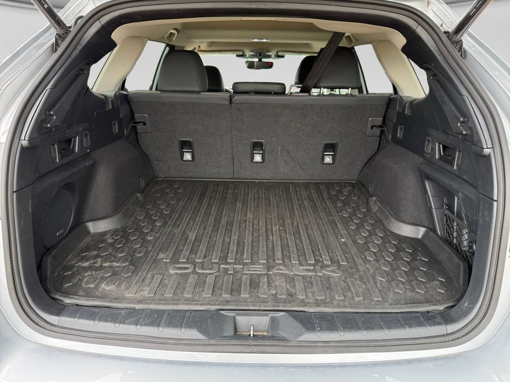 Used 2025 Subaru Outback Onyx Edition AWD/4WD image 43
