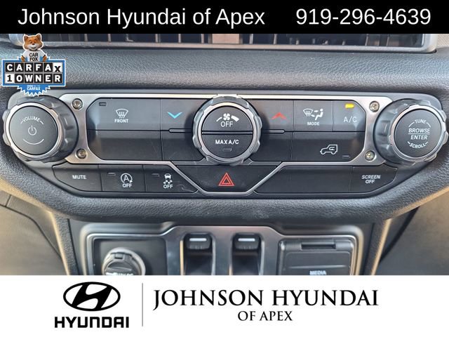 Used 2025 Jeep Wrangler Sport image 29