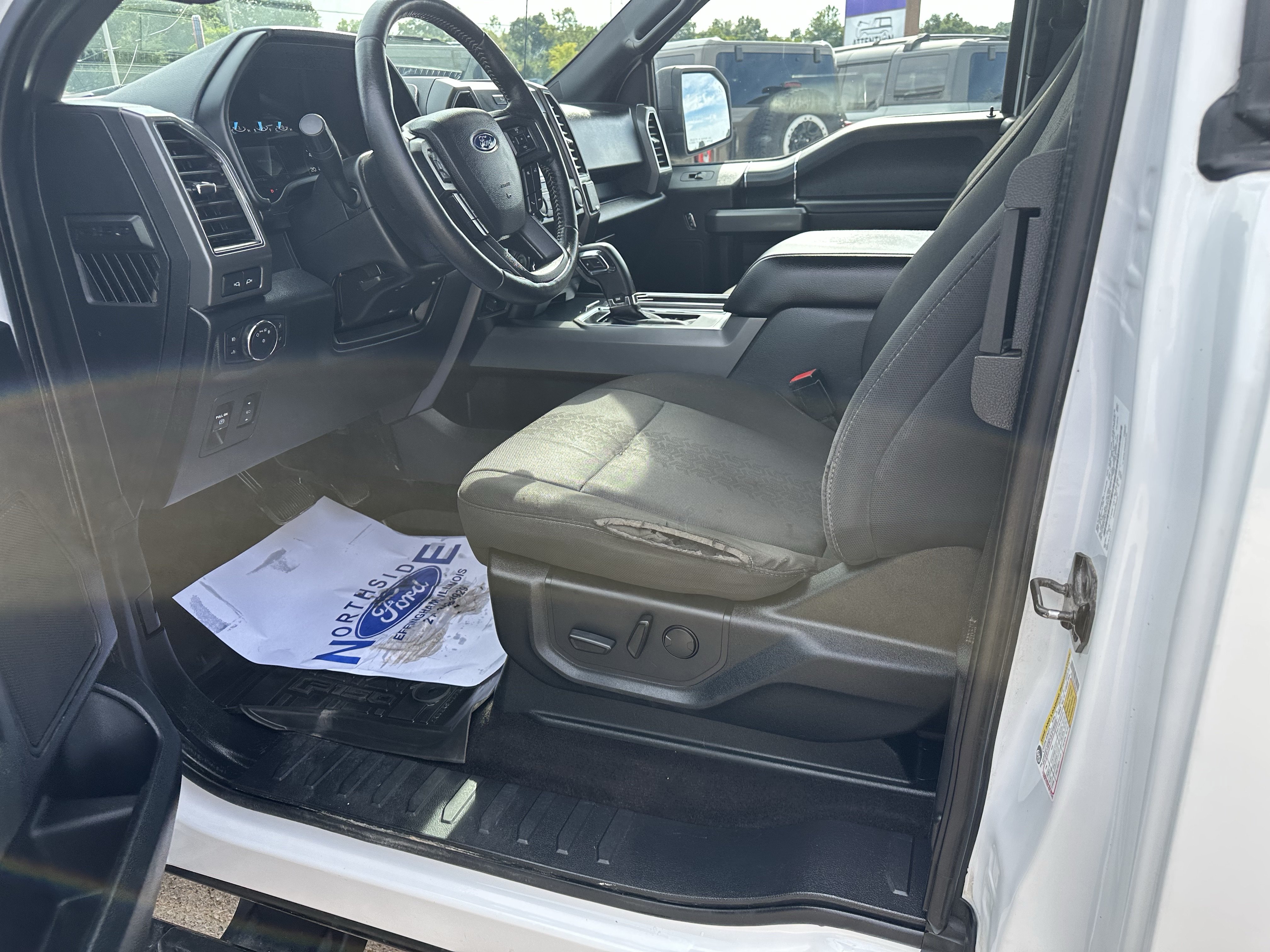 Used 2019 Ford F150 XLT w/ Equipment Group 302A Luxury AWD/4WD image 11
