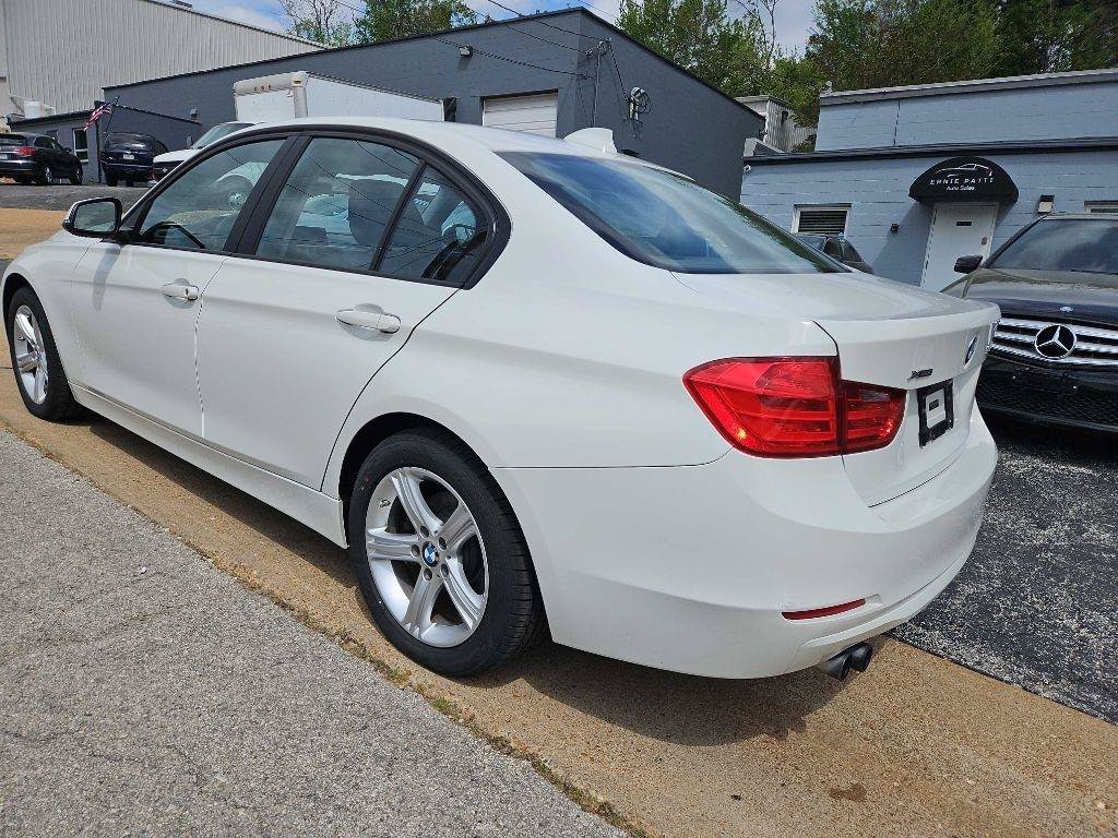 Used 2015 Chrysler 200 Limited w/ Convenience Group FWD image 28