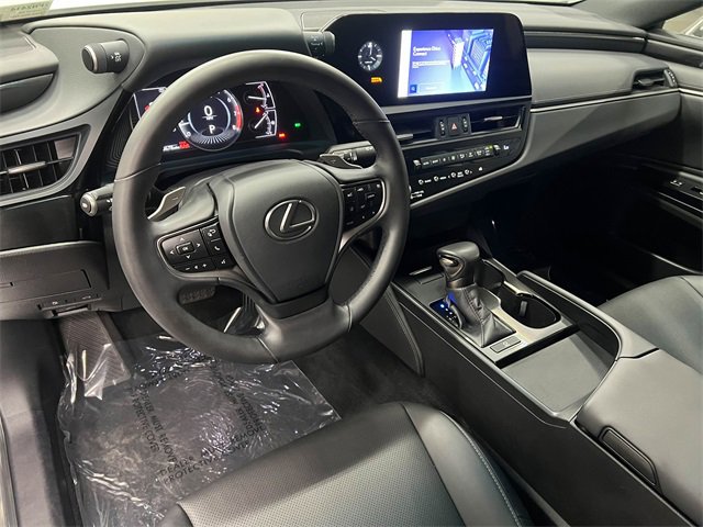 Certified 2025 Lexus ES 350 image 16