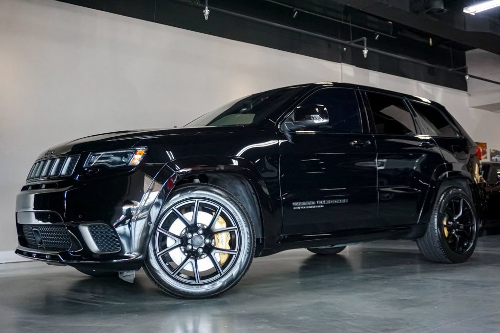 Used 2021 Jeep Grand Cherokee Trackhawk AWD/4WD image 1