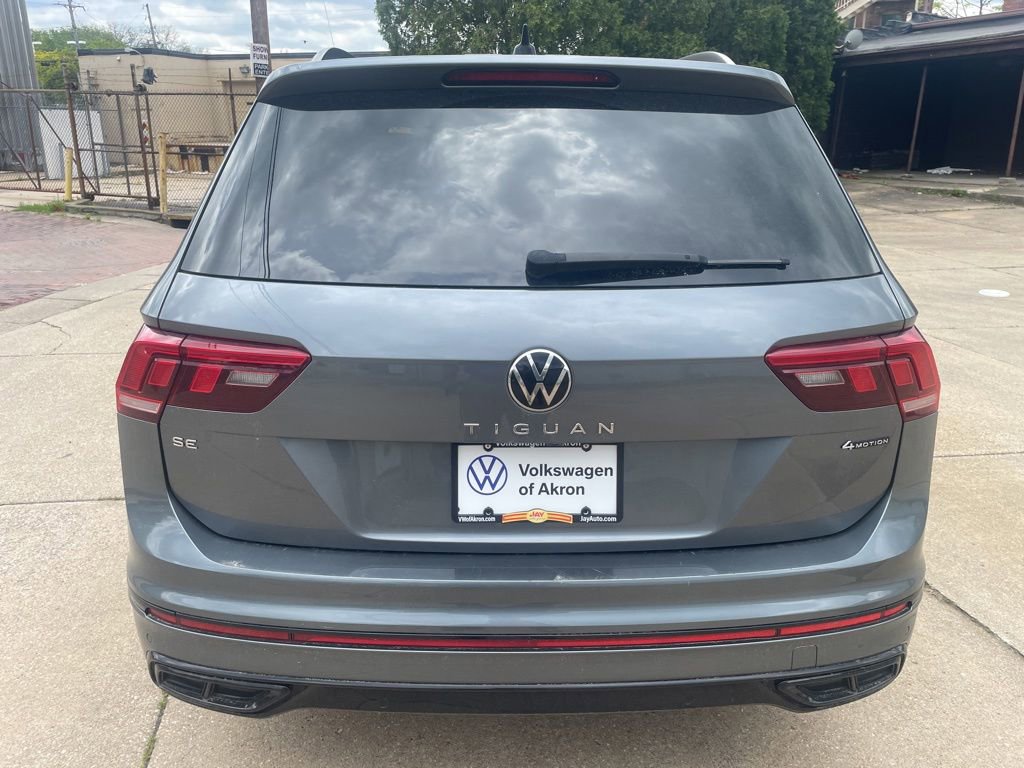Used 2022 Volkswagen Tiguan SE R-Line AWD/4WD image 3