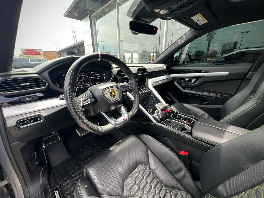 Used 2022 Lamborghini Urus image 18