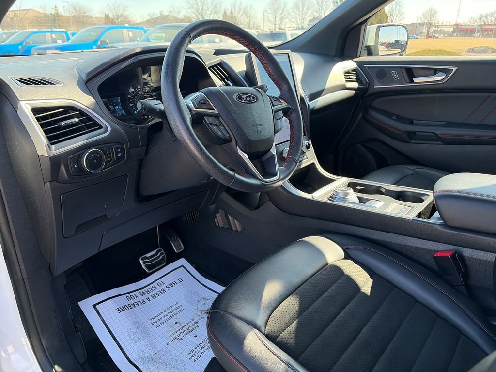 Used 2024 Ford Edge ST-Line AWD/4WD image 16