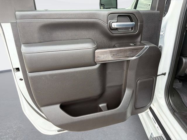 Used 2020 Chevrolet Silverado 2500 LTZ w/ LTZ Premium Package image 15