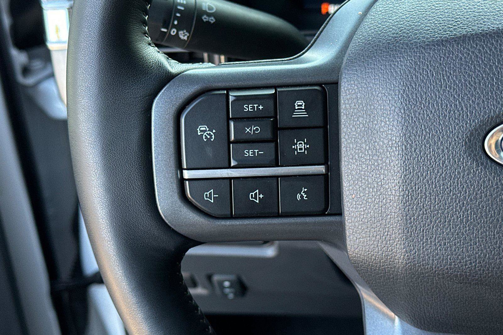 Used 2024 Ford F250 Lariat w/ Lariat Ultimate Package image 27