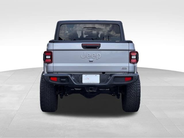 Used 2020 Jeep Gladiator Overland AWD/4WD image 4