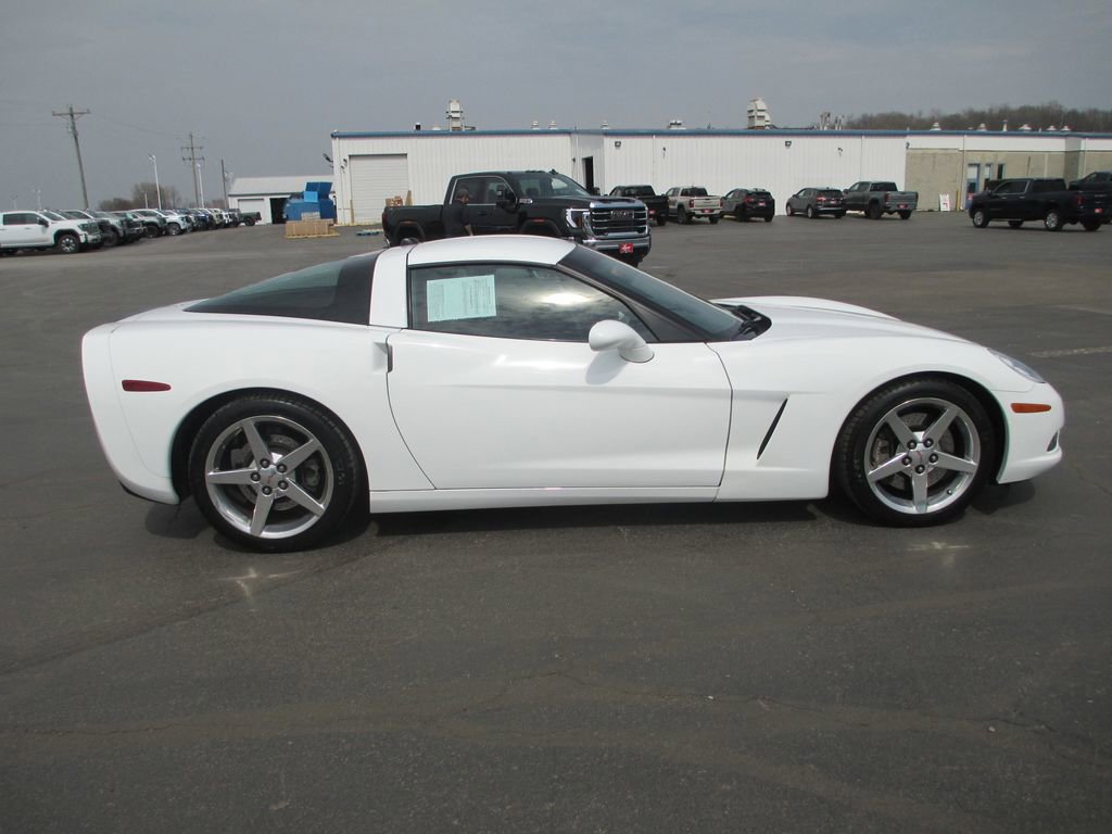 Used 2005 Chevrolet Corvette Coupe w/ Preferred Equipment Group image 4