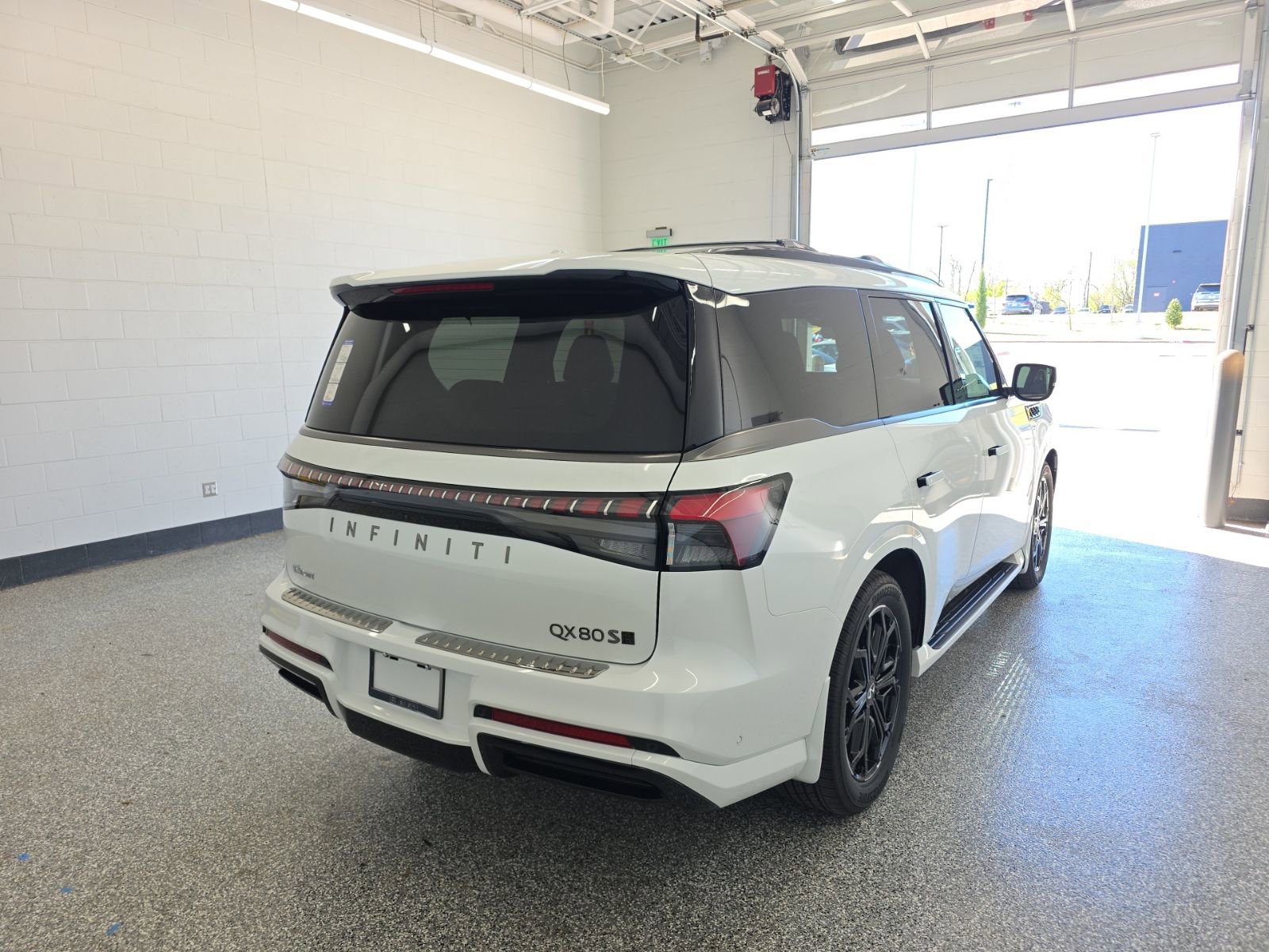 New 2026 INFINITI QX80 4WD image 5