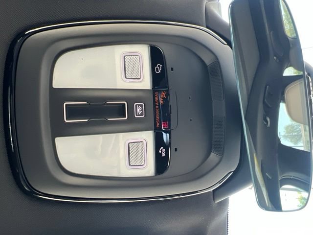 New 2026 Volvo XC90 T8 Plus w/ Protection Package Premier AWD/4WD image 20