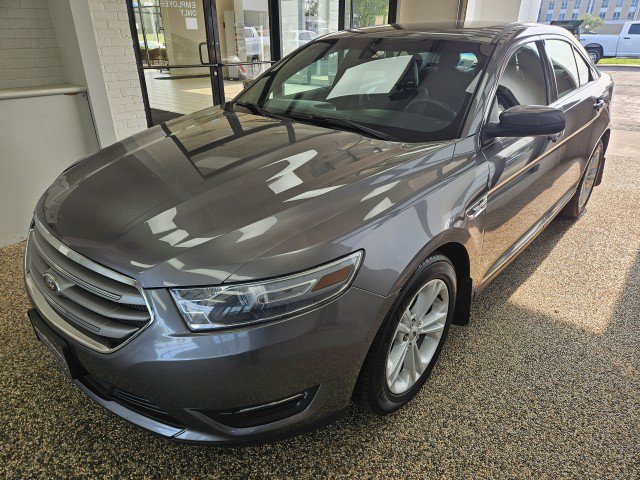 Used 2014 Ford Taurus SEL w/ Equipment Group 201A FWD image 5
