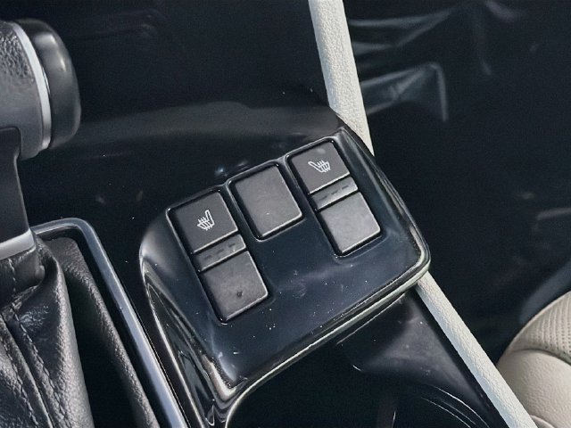 Used 2025 Kia Sportage EX FWD image 21