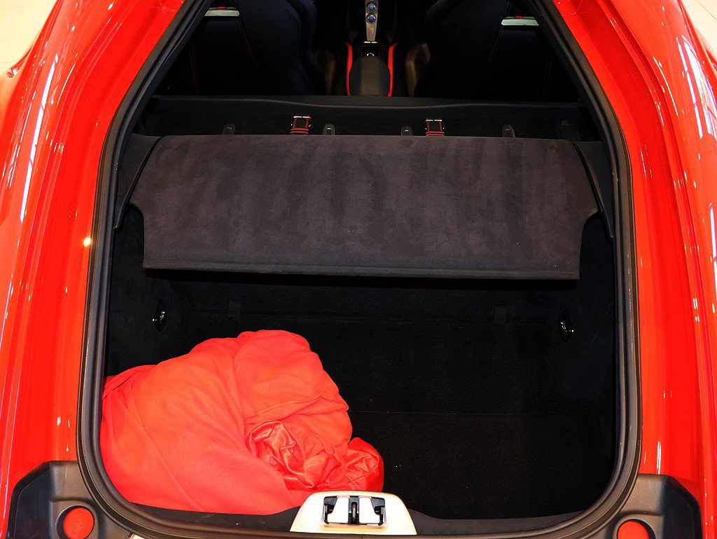 Certified 2018 Ferrari 812 Superfast RWD image 86