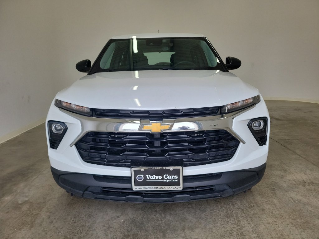Used 2024 Chevrolet TrailBlazer LS w/ LS Confidence Package FWD image 2