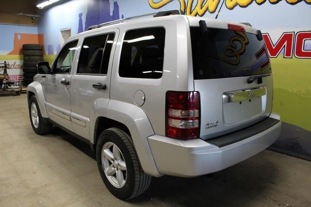 Used 2010 Jeep Liberty Limited image 6