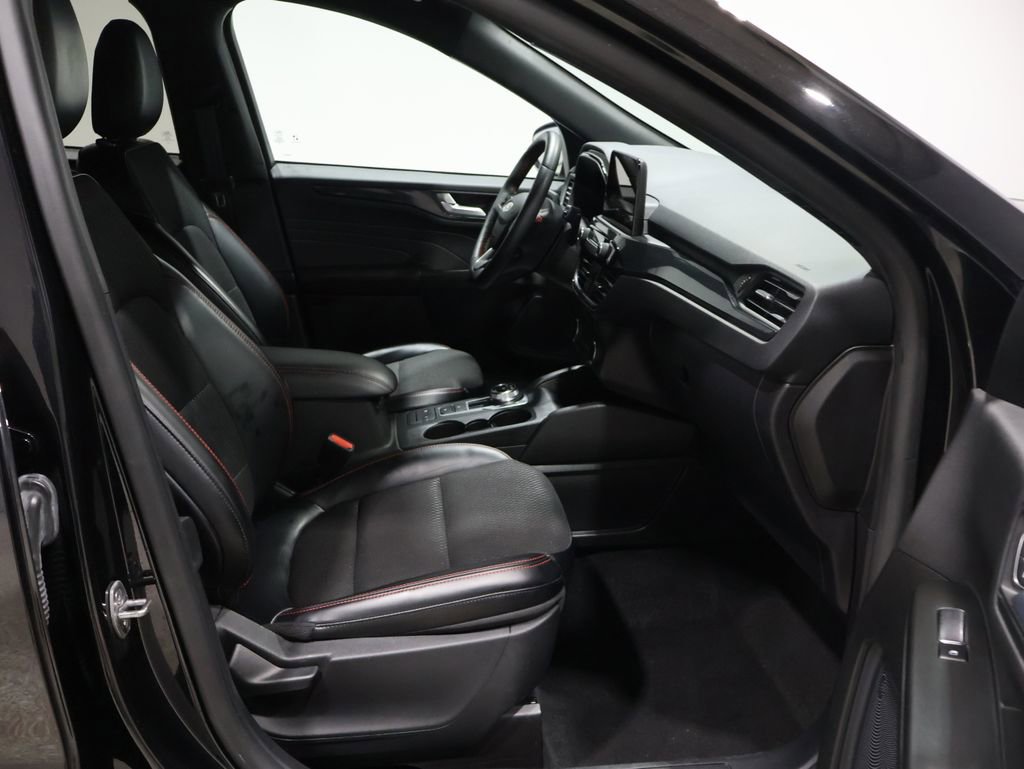Used 2024 Ford Escape ST-Line image 22