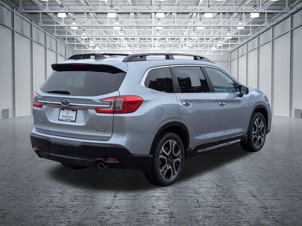 Used 2023 Subaru Ascent Touring AWD/4WD image 5