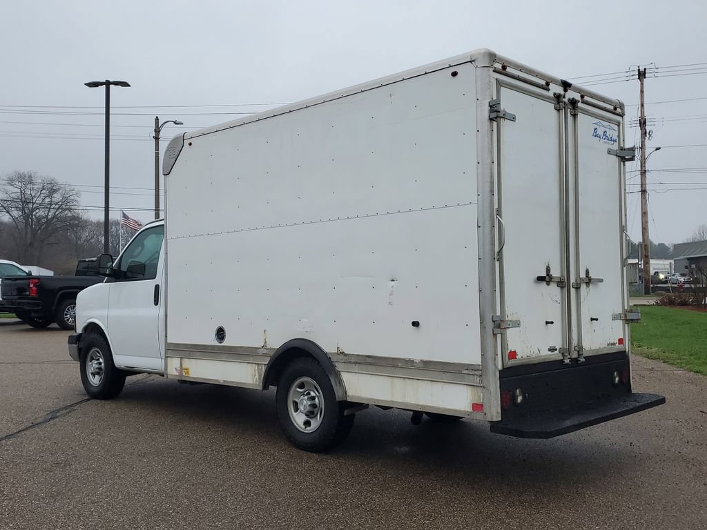 Used 2019 Chevrolet Express 3500 w/ Power Convenience Package RWD image 5