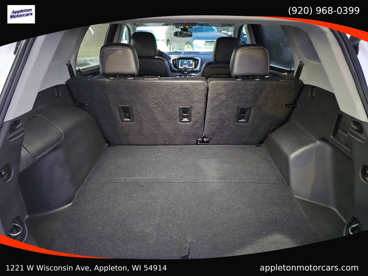 Used 2022 GMC Terrain SLT w/ Infotainment Package II image 9