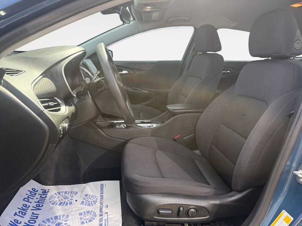 Used 2024 Chevrolet Malibu LT FWD image 9