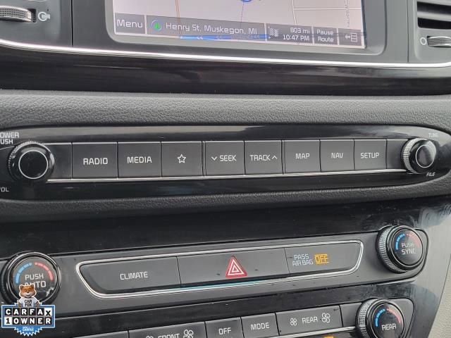 Used 2020 Kia Sedona SX image 32