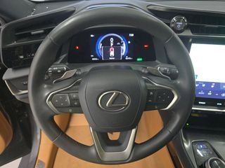 Used 2023 Lexus RZ 450e Premium w/ Technology Package image 4
