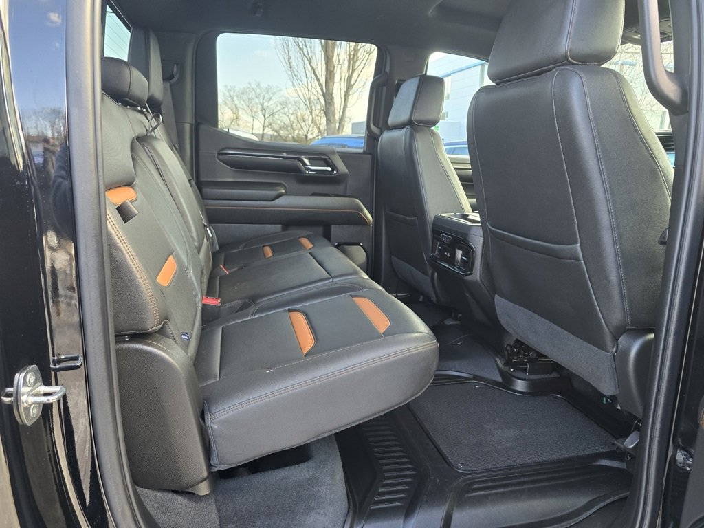 Used 2024 GMC Sierra 1500 AT4 w/ AT4 Premium Package image 13