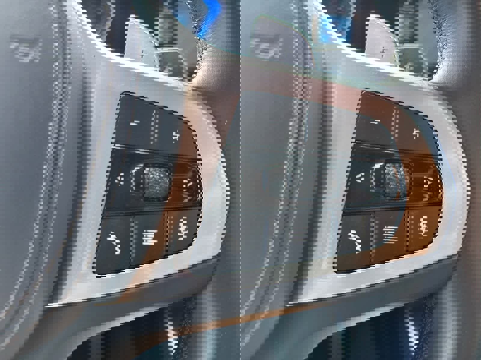 Certified 2024 BMW X5 xDrive50e w/ M Sport Package image 30