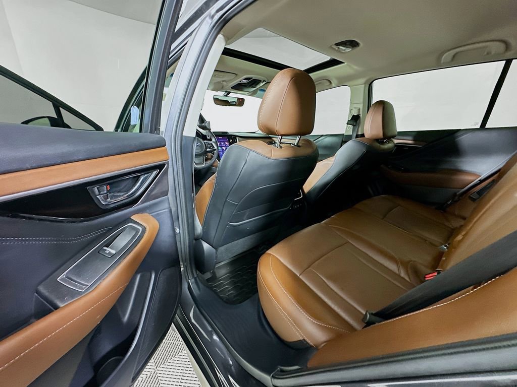 Used 2021 Subaru Outback Touring w/ Popular Package #2 image 17