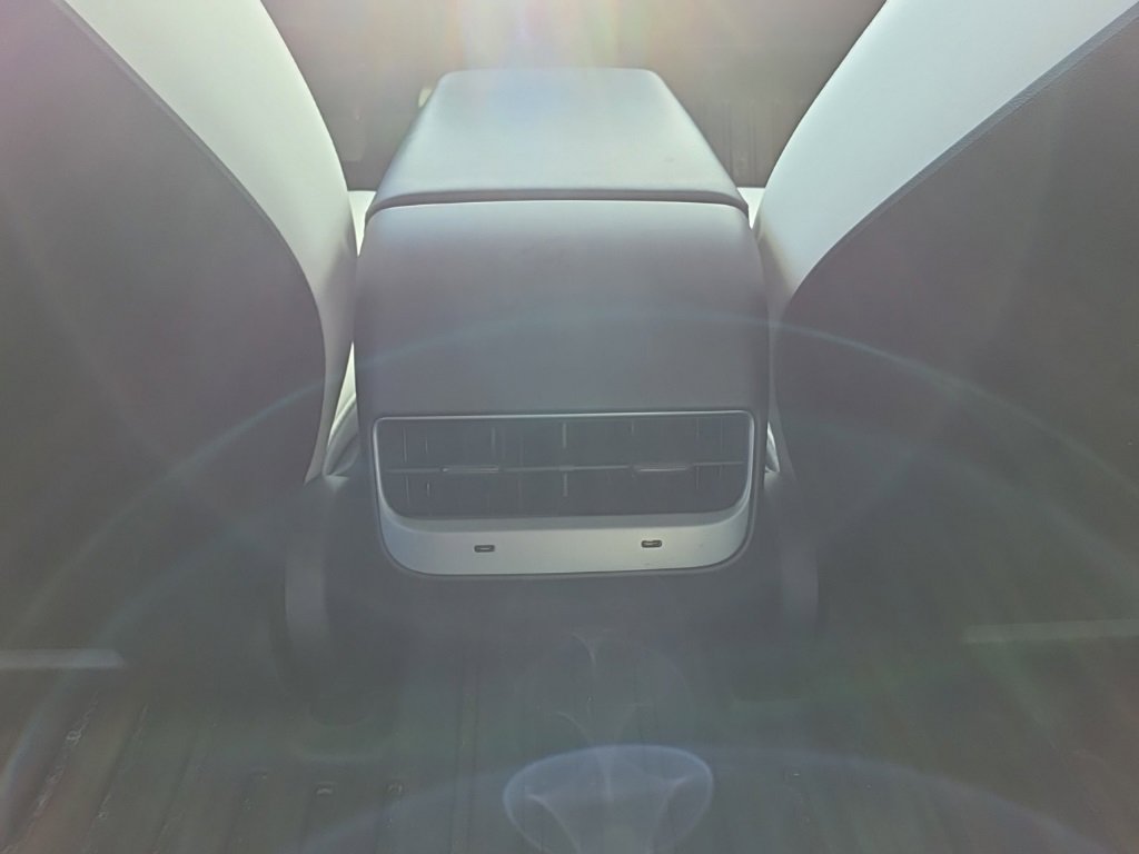 Used 2022 Tesla Model 3 Long Range image 18
