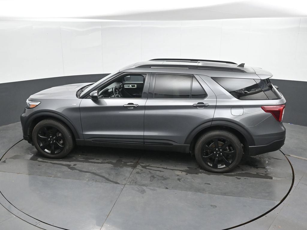 Used 2023 Ford Explorer ST-Line w/ Class IV Trailer Tow Package AWD/4WD image 37