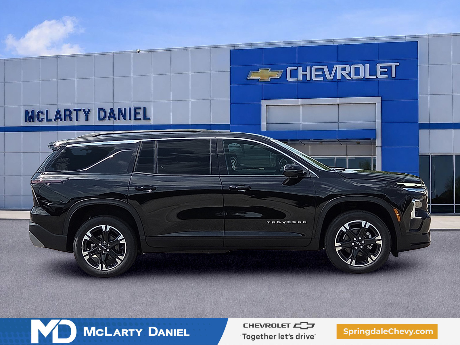 New 2027 Chevrolet Traverse LT w/ Sun and Wheel Package FWD image 6