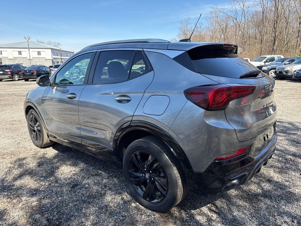Used 2024 Buick Encore GX Sport Touring image 7