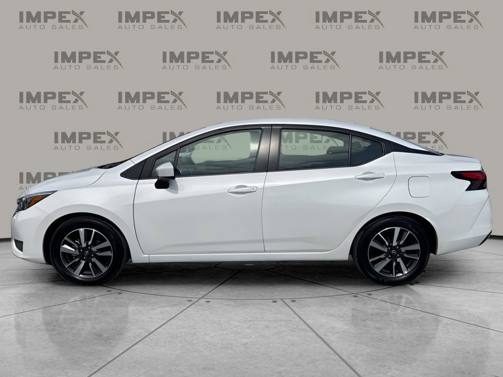 Used 2025 Nissan Versa SV image 2