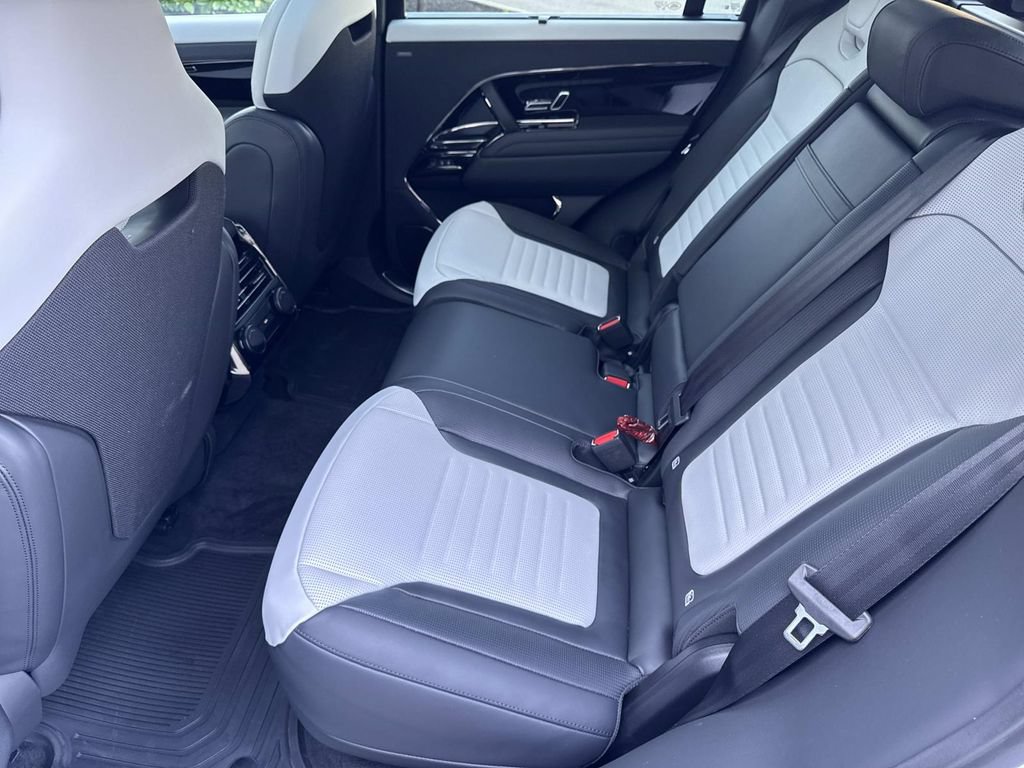 New 2027 Land Rover Range Rover Sport SV AWD/4WD image 15