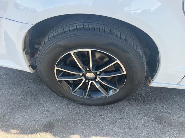 Used 2014 Dodge Grand Caravan SXT image 23