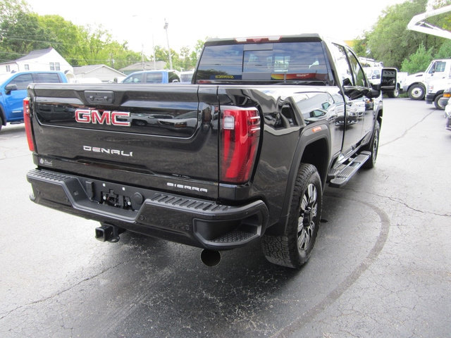 Used 2026 GMC Sierra 2500 Denali w/ Denali Reserve Package AWD/4WD image 4