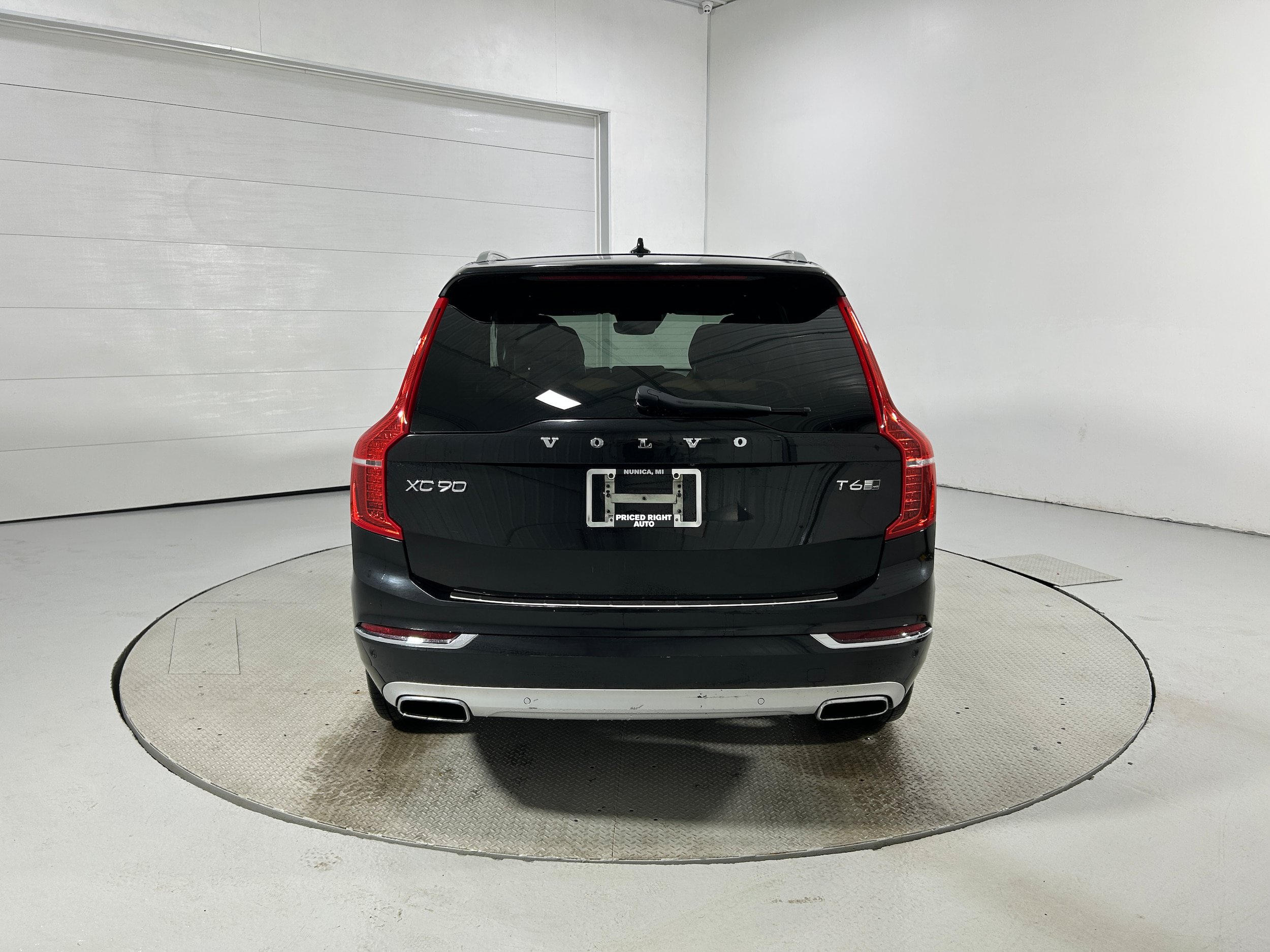 Used 2017 Volvo XC90 T6 Inscription w/ Luxury Package AWD/4WD image 34