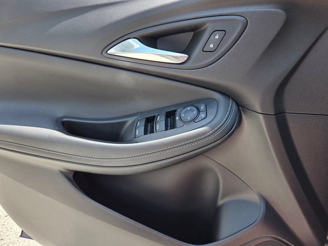 Used 2023 Buick Encore GX Select w/ Safety Package II AWD/4WD image 14