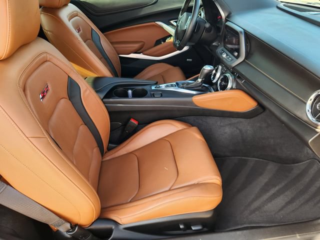 Used 2020 Chevrolet Camaro SS RWD image 14
