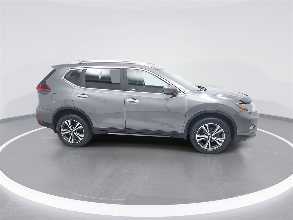 Used 2019 Nissan Rogue SV image 8
