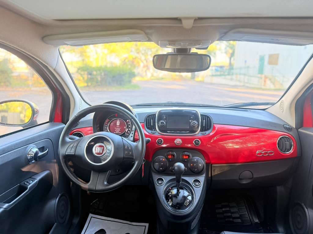 Used 2017 FIAT 500 Lounge FWD image 13